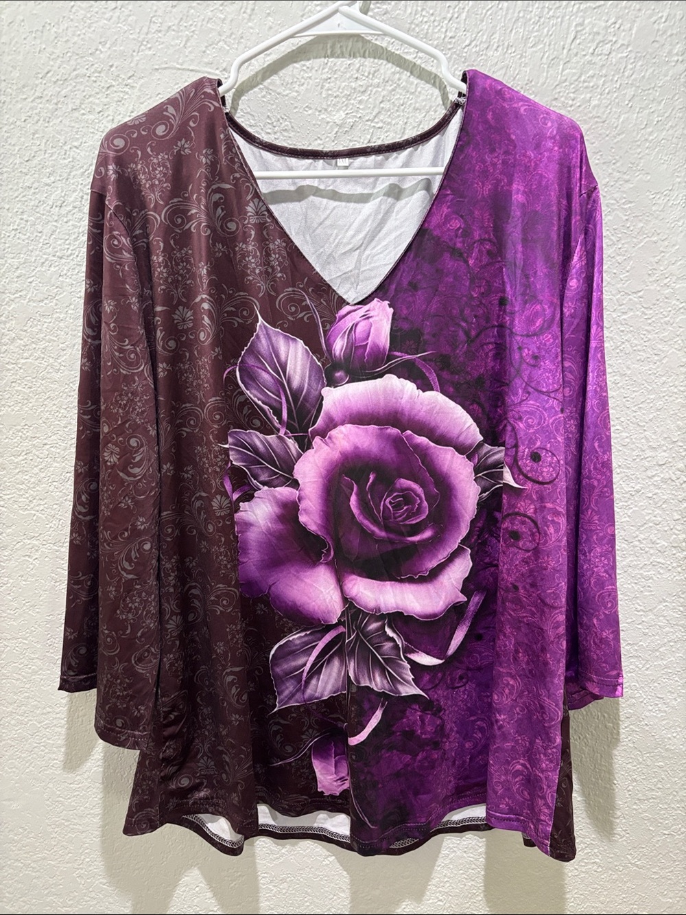 Women's Long Sleeve V-Neck Floral Tunic in Purple Plum